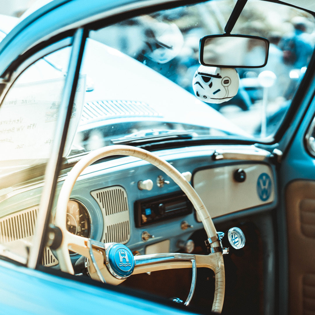 Why Everyone Needs This Simple Life-Saving Tool in Their Car